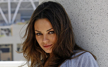 Mila Kunis movies, , Expert actress, Hollywood HD wallpaper