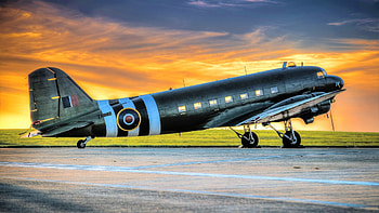 Douglas DC-3, Transport Aircraft, World War Two Aircraft, Douglas DC3, Douglas Dakota HD wallpaper