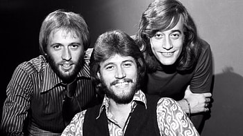 Barry Gibb, Late brothers, Heavenly presence, Emotional connection HD wallpaper