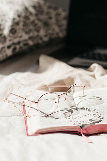 Miscellanea, Miscellaneous, Cloth, Book, Glasses, Spectacles HD phone wallpaper