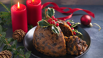Royal family's Christmas pudding, Official recipe, Regal holiday tradition, Rich and flavorful HD wallpaper