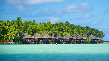 Aitutaki Lagoon, Bungalows HD wallpaper