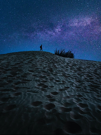Sand, Miscellanea, Miscellaneous, Starry Sky, Human, Person, Loneliness, Alone, Lonely HD phone wallpaper