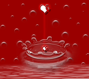 Glowing Heart ......, glowing, love, red, bubbles, heart, water HD wallpaper