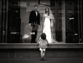 Someday, wedding, storefront, black and white, girl, bride and groom HD wallpaper