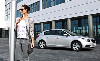 Chevrolet and Girl, chevrolet, style, car, beauty HD wallpaper