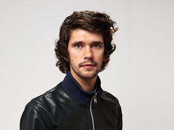 Ben Whishaw, Movies, Adoration, Geeks HD wallpaper