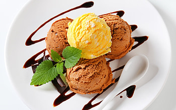 Sweetness of chocolate, Minty freshness, Irresistible treat HD wallpaper