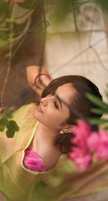Priyanka mohan, lip, petal HD phone wallpaper
