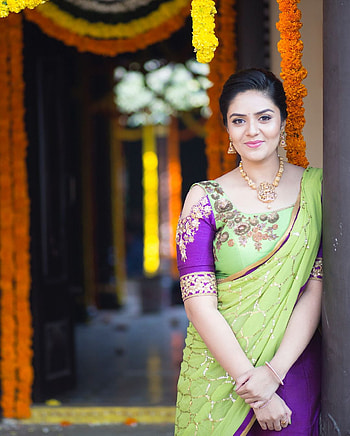Sreemukhi, sari, fashion design HD phone wallpaper