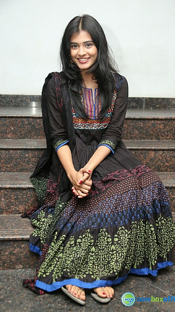 Hebah Patel, Beautiful, Heroine HD phone wallpaper