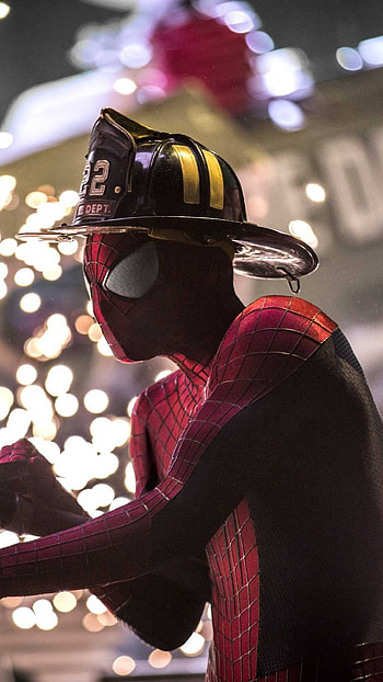 Andrew Garfield, Striking , Superhero charisma, perfection HD phone wallpaper