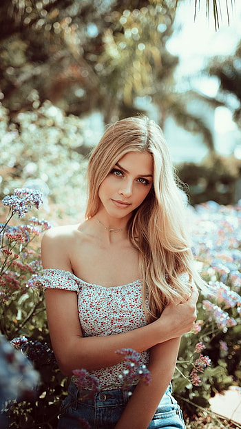 Beautiful Girly, Glamourous Girl HD phone wallpaper