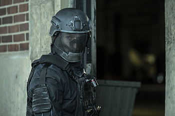 The Walking Dead: The Ones Who Live - Survivor's Armor, TV Show, The Walking Dead: The Ones Who Live HD wallpaper