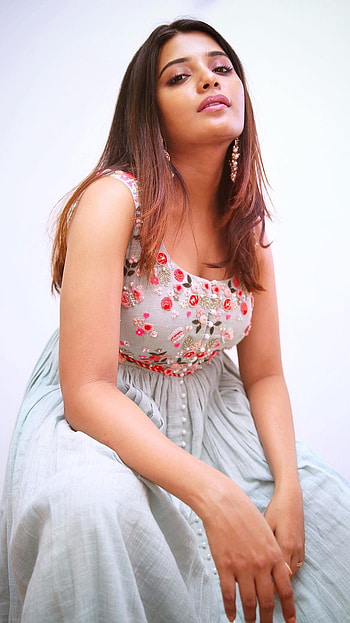 Atmika, multilingual actress, gorgeous HD phone wallpaper