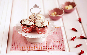 Pink cupcakes, sweet, moments, pink color, dessert, food, cupcakes HD wallpaper