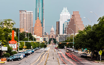 Austin's South Congress, Shopping and dining HD wallpaper