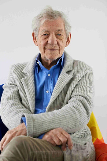 Ian McKellen, Sean Mathias production, Reimagined Hamlet, Theatre Royal Windsor HD phone wallpaper