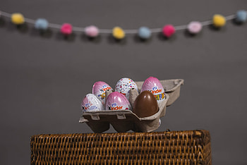 Kinder, Chocolate products, Hungary recalled, Salmonella contamination HD wallpaper