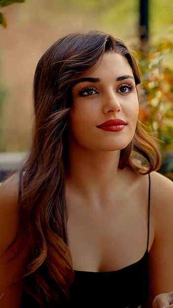 Hande ercel, turkish actress HD phone wallpaper