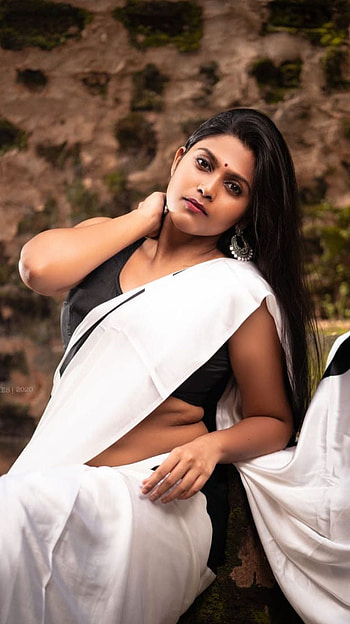 Praneetha Patnaik, telugu actress, model, saree beauty HD phone wallpaper