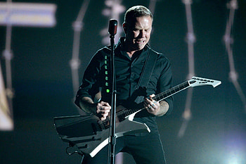 Metallica, Epic ballads, Metal community, Unforgettable tours HD wallpaper
