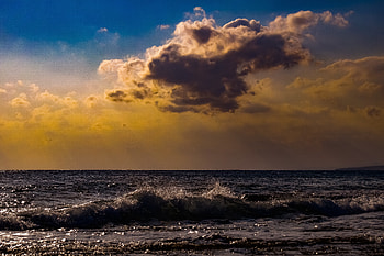 Sea, clouds, sea waves, nature HD wallpaper