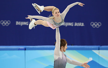Evgenia Tarasova and Vladimir Morozov, Pair Skating HD wallpaper