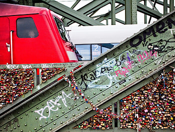 Lover's Bridge, Paris, Love locks , Romantic background HD wallpaper