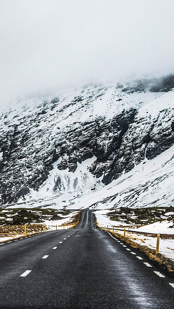 Lone highway mountains, Iceland HD phone wallpaper