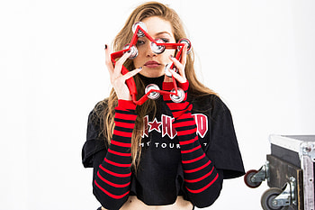 Gigi Hadid Tommy X Spring Summer 2018, gigi-hadid, celebrities, girls, model HD wallpaper