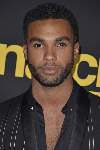 Emily in Paris ups, William Abadie series regular, Lucien Laviscount added, Deadline news HD phone wallpaper