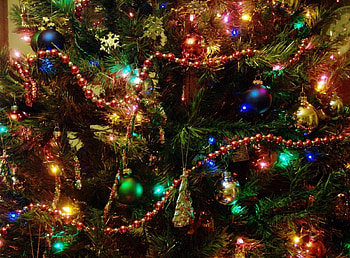 Holidays, New Year, Decorations, Holiday, Christmas Decorations, Christmas Tree Toys, Christmas Tree, Garland, Mood, Garlands HD wallpaper