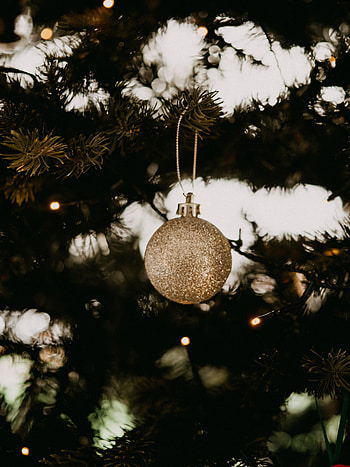 Holidays, New Year, Christmas, Ball, Christmas Tree, Garland, Decoration, Garlands HD phone wallpaper