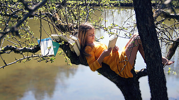 little girl, blonde, cute, baby, set, dress, beauty, nice, feet, kid, water, sweet, white, graphy, read, girl, beautiful, people, tree, little, book, pretty, love, Princess, cool, face, lovely, hair, child HD wallpaper