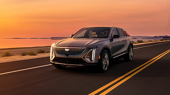 2023 Cadillac Lyriq 5 Cars HD wallpaper