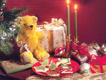 Gifts and candles near Christmas tree, holidays, merry christmas, ornaments, gifts, balls, tree, season, christmas, candles HD wallpaper