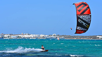 Kiteboarding, Epic kiteboarding action, Project X video, Thrilling kiteboarding footage HD wallpaper