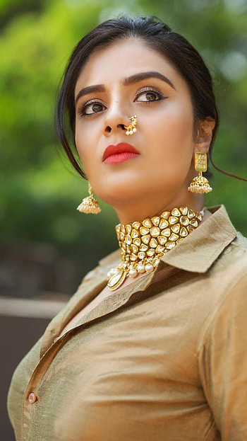 Sreemukhi, telugu actress model, sexy gorgeous HD phone wallpaper