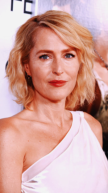 Gillian Anderson Lockscreens, Tumblr Posts, Celebrity Style, Fashion Inspiration HD phone wallpaper