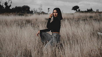 Black Crop Top Model In Fields, girls, model, field, spring HD wallpaper