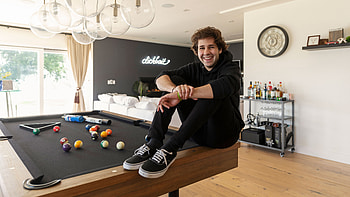 David Dobrik 2020, david-dobrik, male-celebrities, boys, youtube HD wallpaper