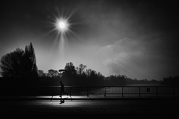 Silhouette, Bridge, Bw, Chb, Sunlight, Run, Running HD wallpaper