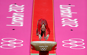 2012 London Olympics, Vault (Gymnastics) HD wallpaper