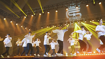 Guangzhou Street Dance, Spring festival, Global news, Cultural celebration HD wallpaper