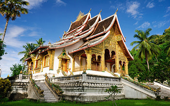 Temple in Luang Prabang, Royal Palace Museum, Laos Golden Tropics HD wallpaper
