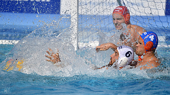 Water Polo, Van der Horst, Challenging experience at the European Championships HD wallpaper