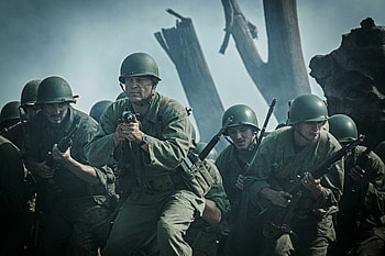 Hacksaw Ridge, Striking war scenes, Andrew Garfield, Emotional journey HD wallpaper