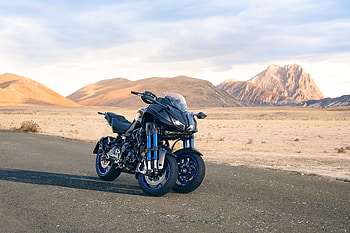 2018 Yamaha Niken, yamaha-niken, yamaha, 2018-bikes HD wallpaper