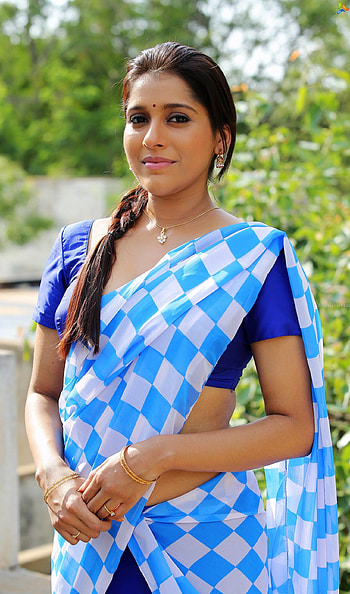 Rashmi Gautam, graph, saree beauty, Guntur takies HD phone wallpaper